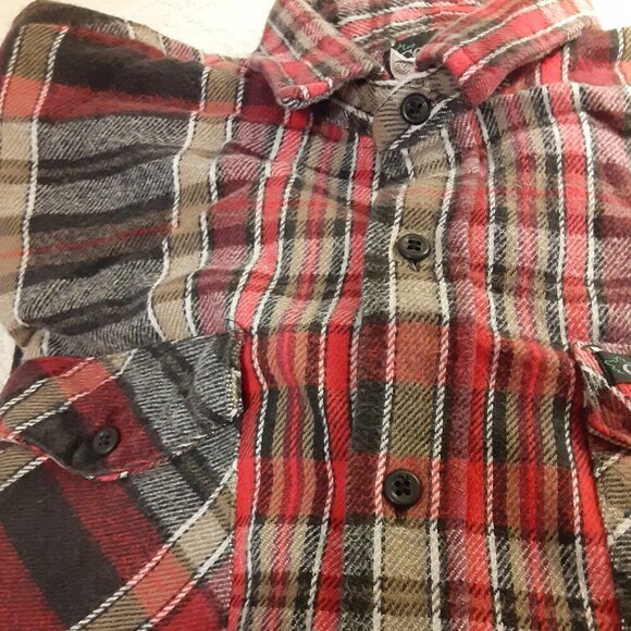 Codet (XL) Men's Red & Grey Plaid Long Sleeve Shirt w/2 Front Pockets. - Picture 3 of 4